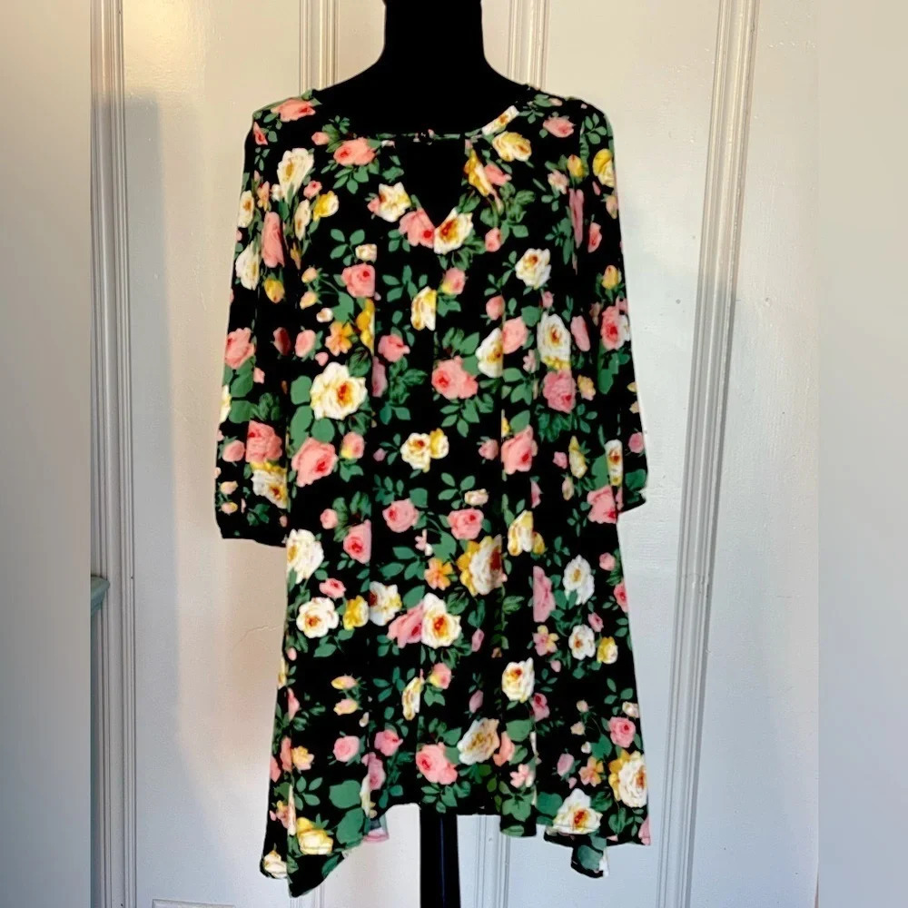 Reborn J Pleated Black Rayon Floral Short Dress /‎ Tunic size Small